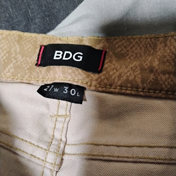 BDG Tan Ankle Snake Print Pants NWT - Picture 5 of 8